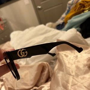 Gucci gg0998s sunglasses. Brand new. Worn 2 times